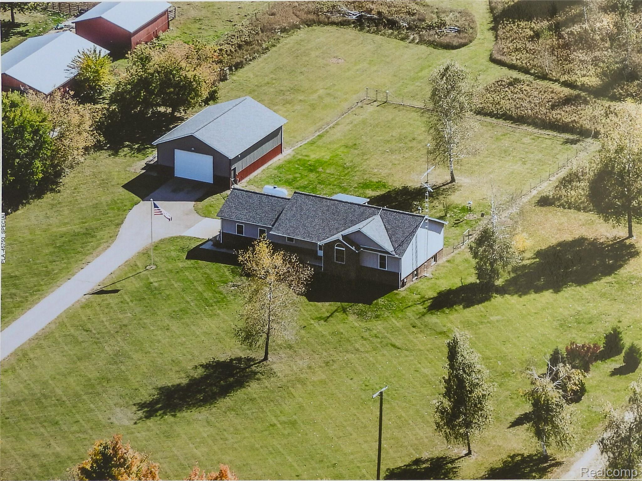 4612 Curtis Road