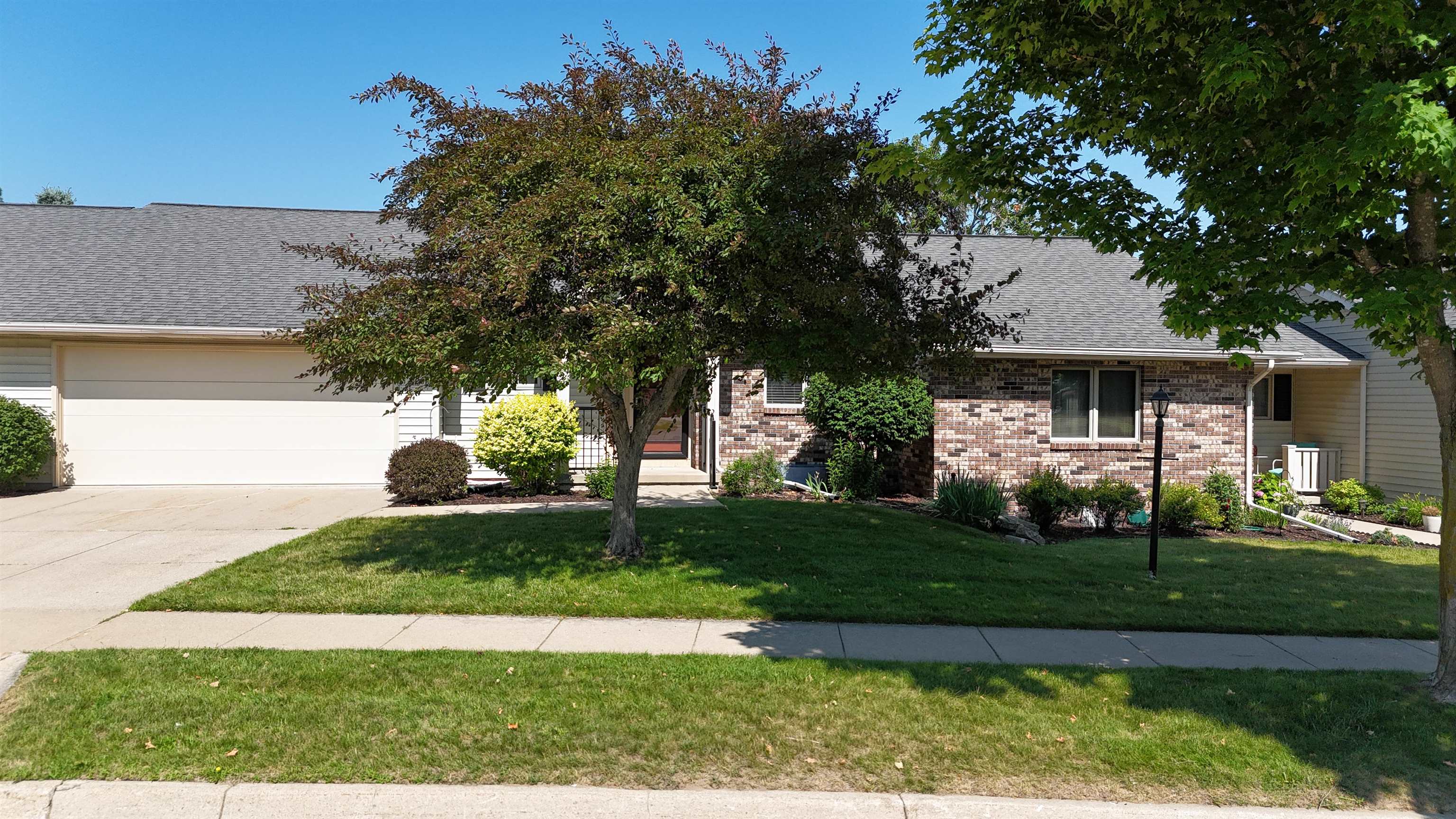 1824 Orchard Drive