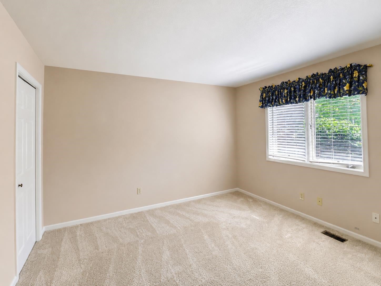 1824 Orchard Drive