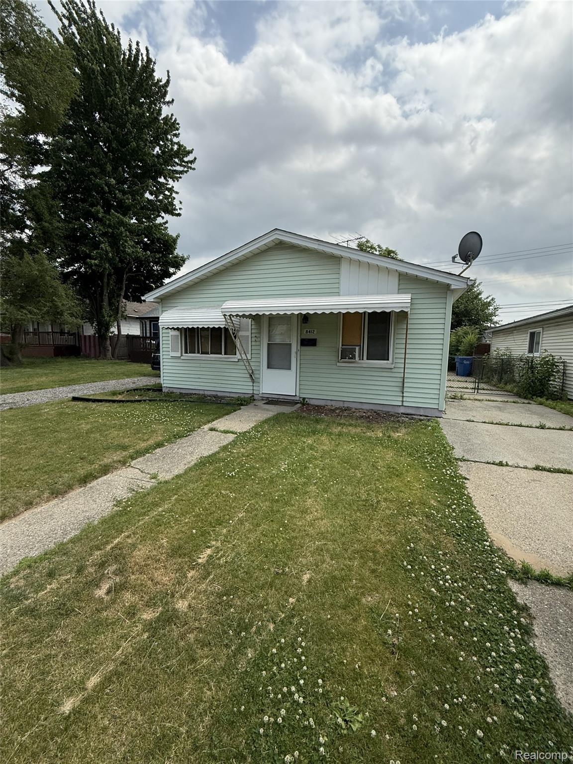 8412 Stephens Road