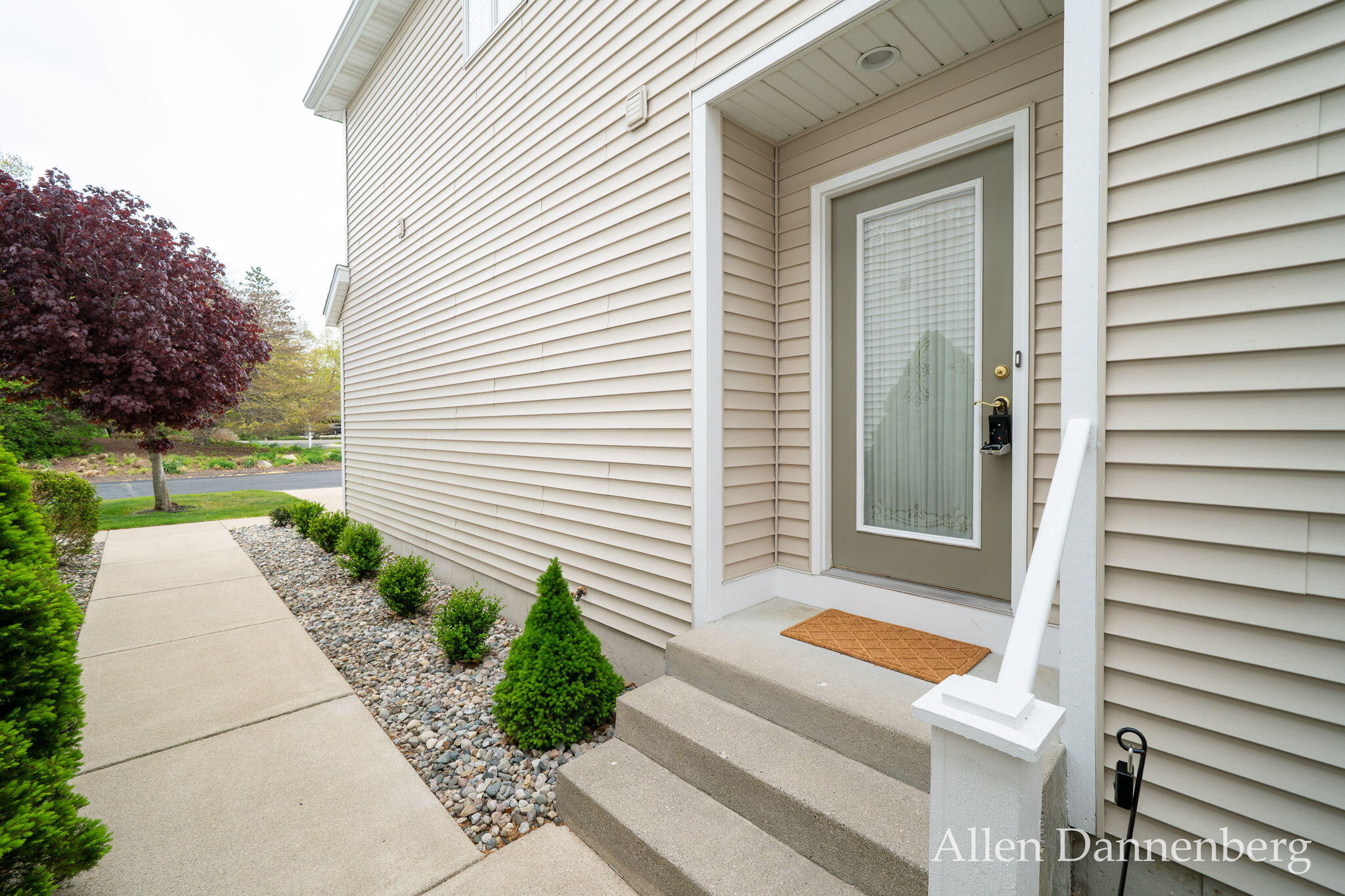 845 Bluff Creek Drive