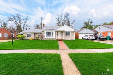 22515 Floral Street Farmington City MI 48336