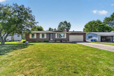 Photo of 7108 Fairgrove Drive, Swartz Creek City, MI 48473 (MLS # 81026029992)