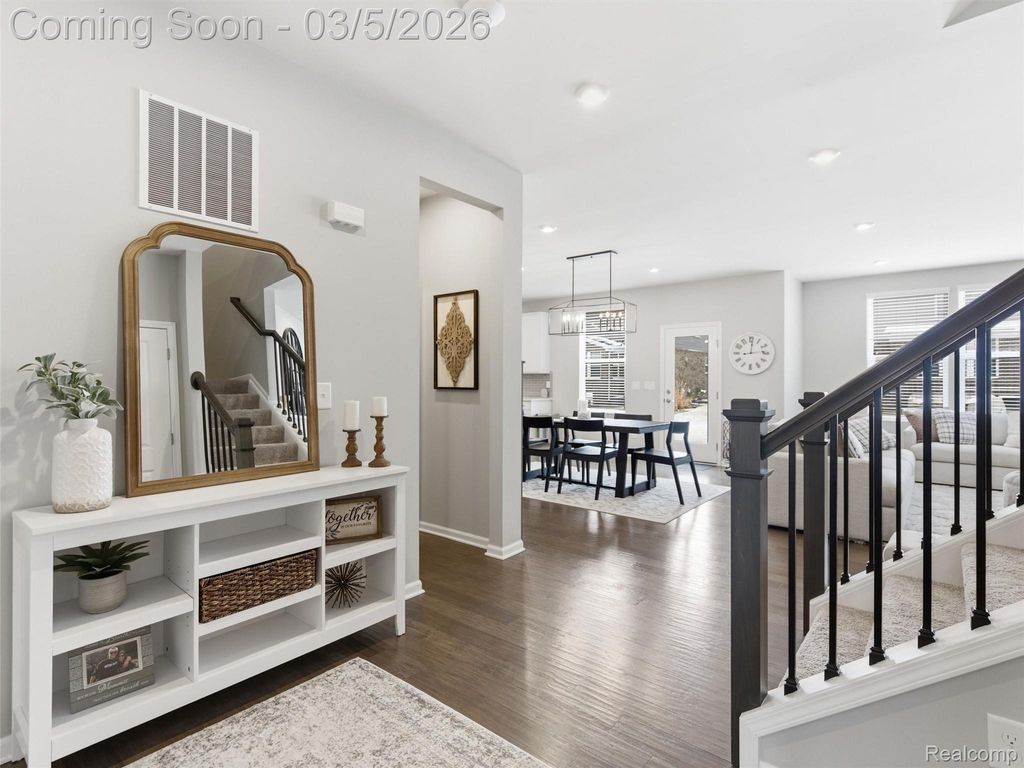 Photo of 3861 Summit Drive, Sterling Heights City, MI 48314 (MLS # 20261013320)