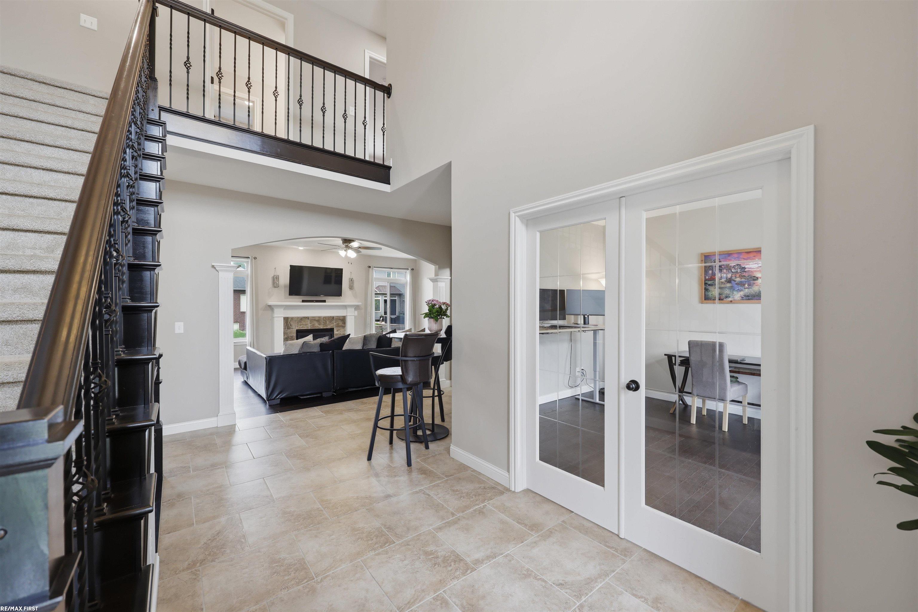 55300 Azinger Drive