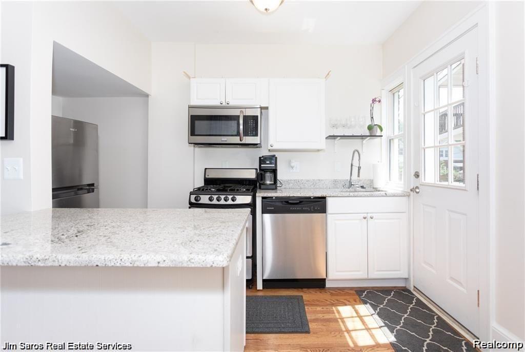 1080 #15008 Wayburn Street
