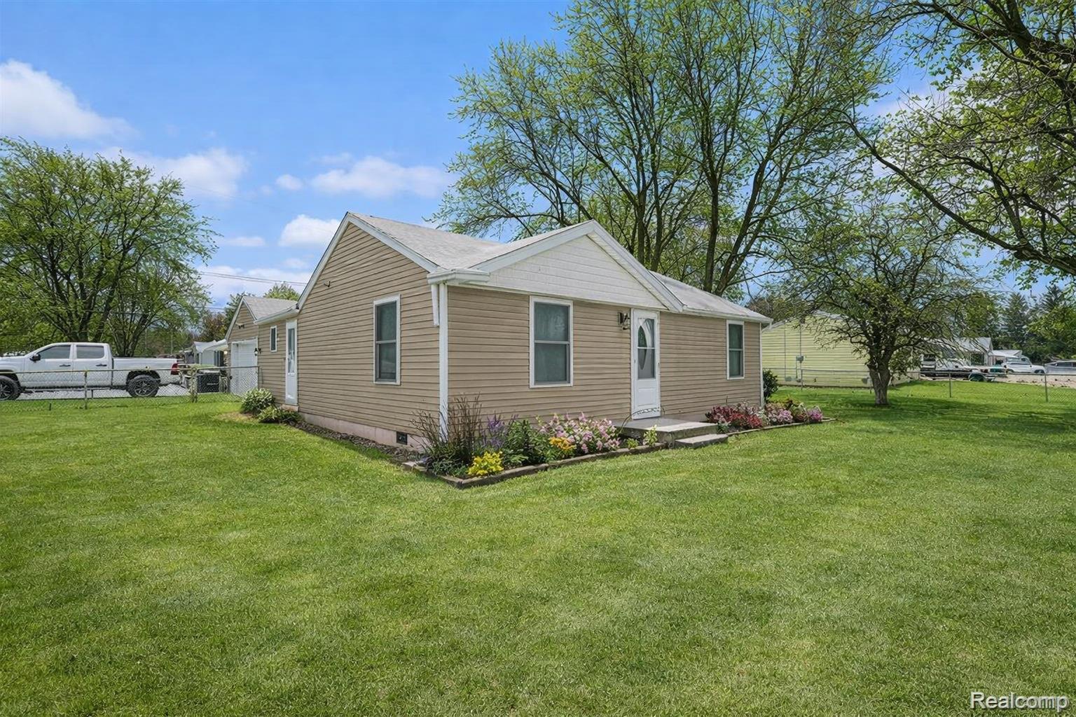 G4203 Van Slyke Road