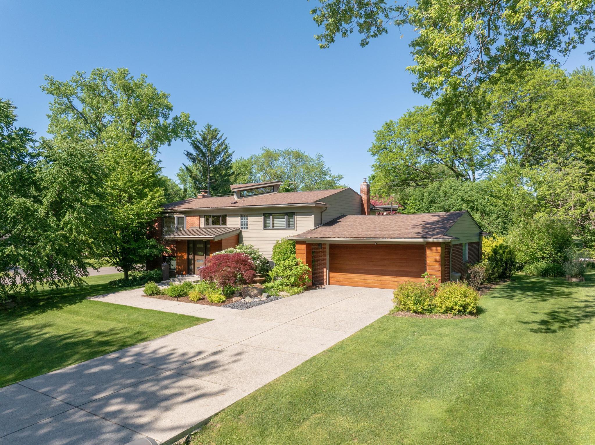 2694 Brady Drive