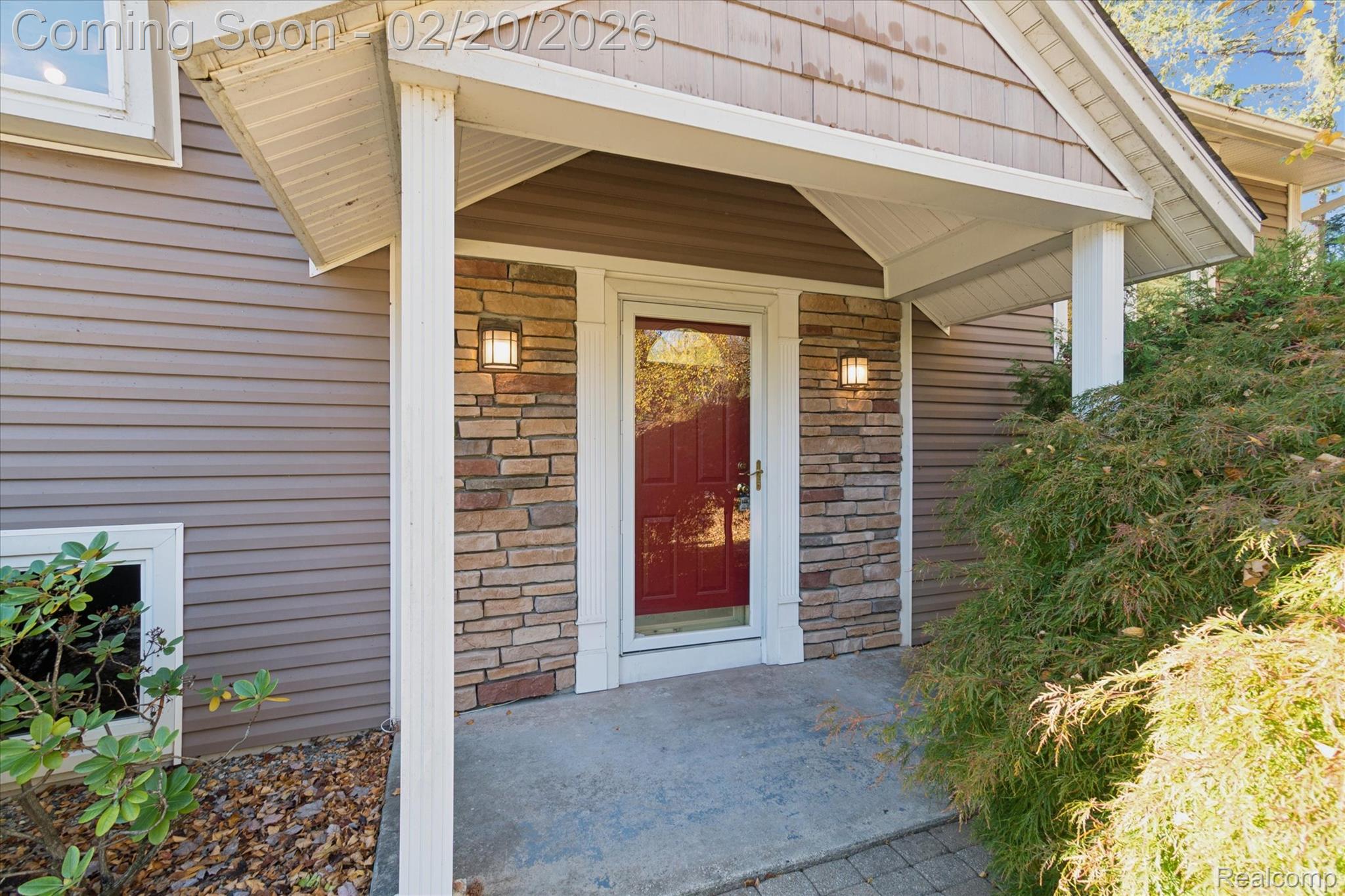 541 Crystalia Street