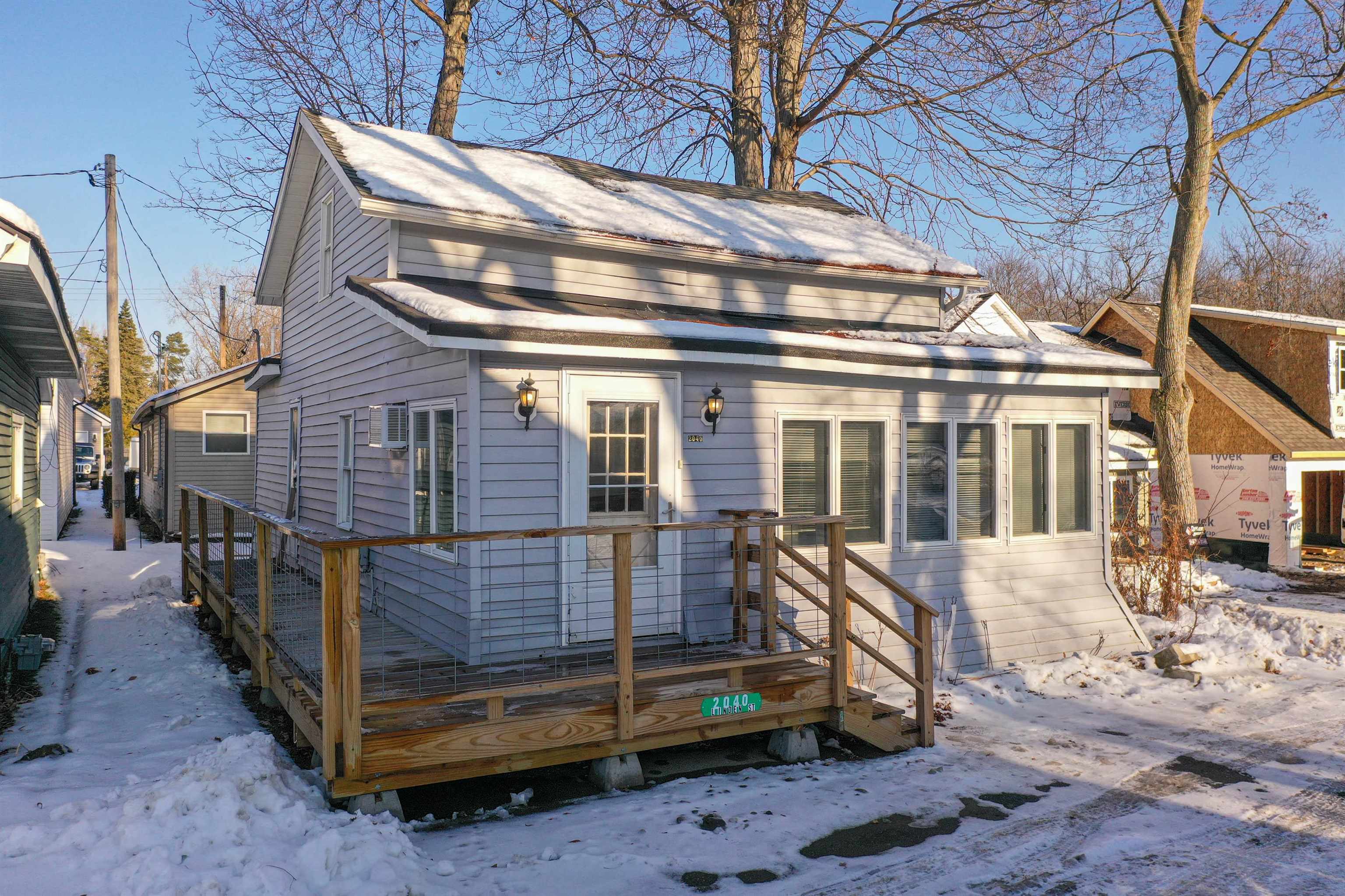 2040 Linden Street