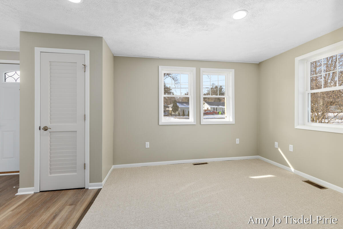 516 W Montcalm Street