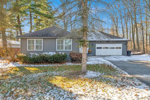 5569 Lakeshore Road Fort Gratiot Charter Township MI 48059