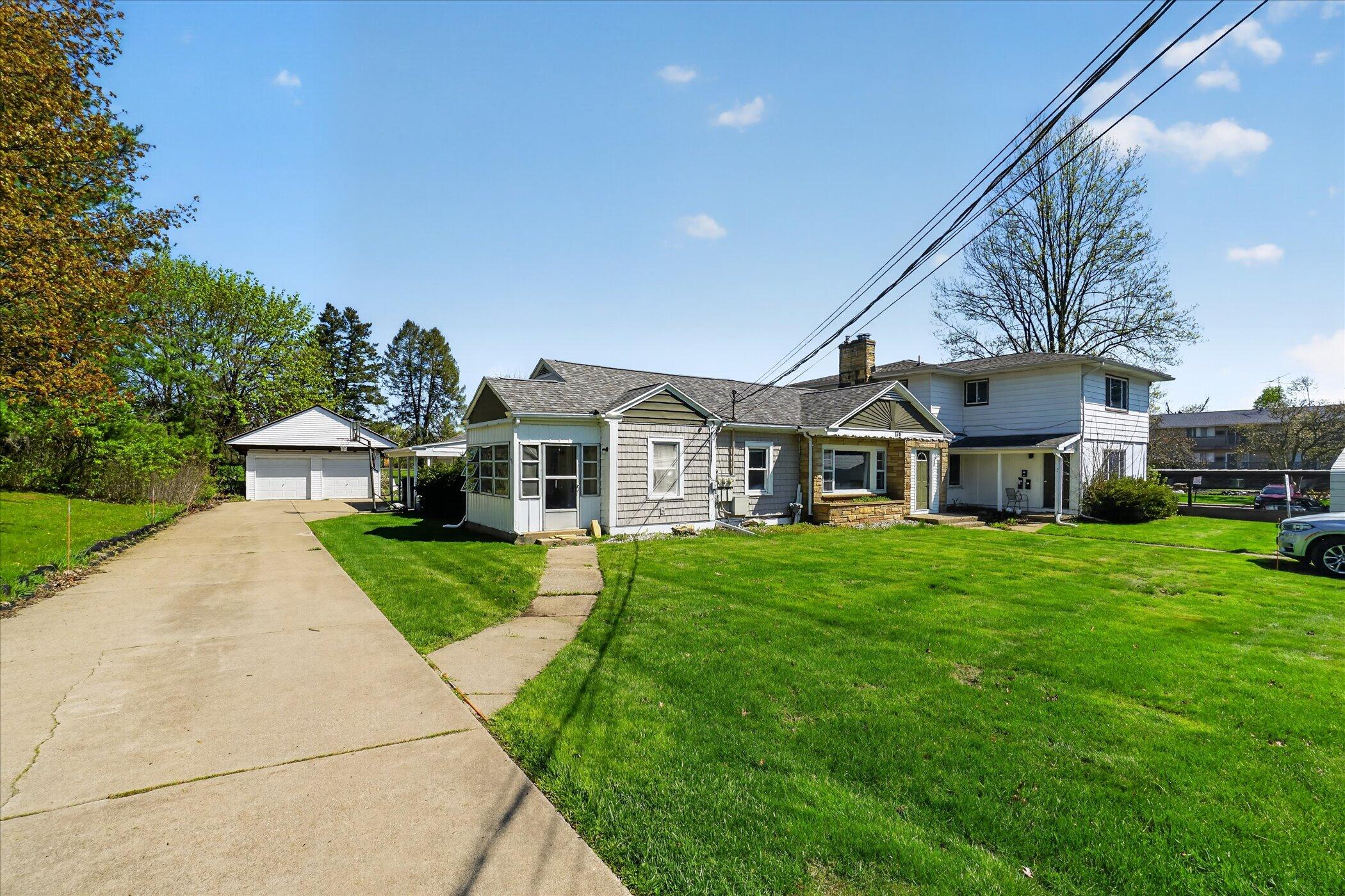 01-176-Oakhurst-Ave-Kalamazoo-Windowstil