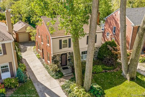 419 Maison Road Grosse Pointe Farms City MI 48236