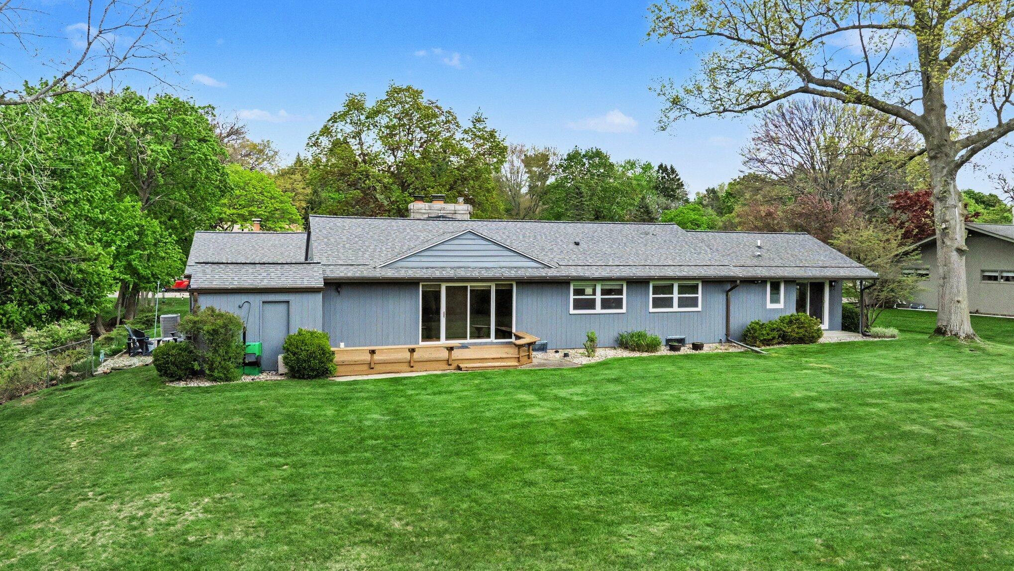 4304 Sunnybrook Drive
