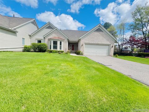 35460 Woodfield Drive Farmington Hills City MI 48331
