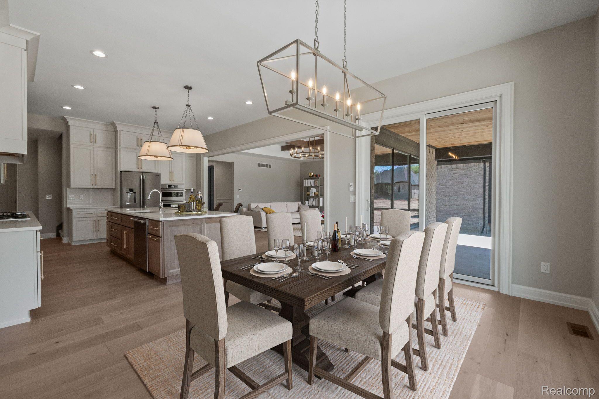 13935 ARTHUR Court