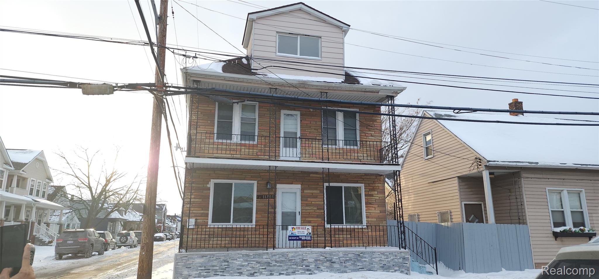 11705 Mackay Street
