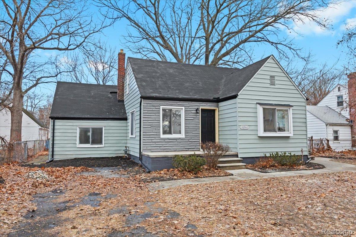 20960 Westhampton Avenue