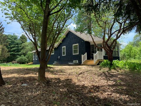 892 Rose Drive Scio Township MI 48103