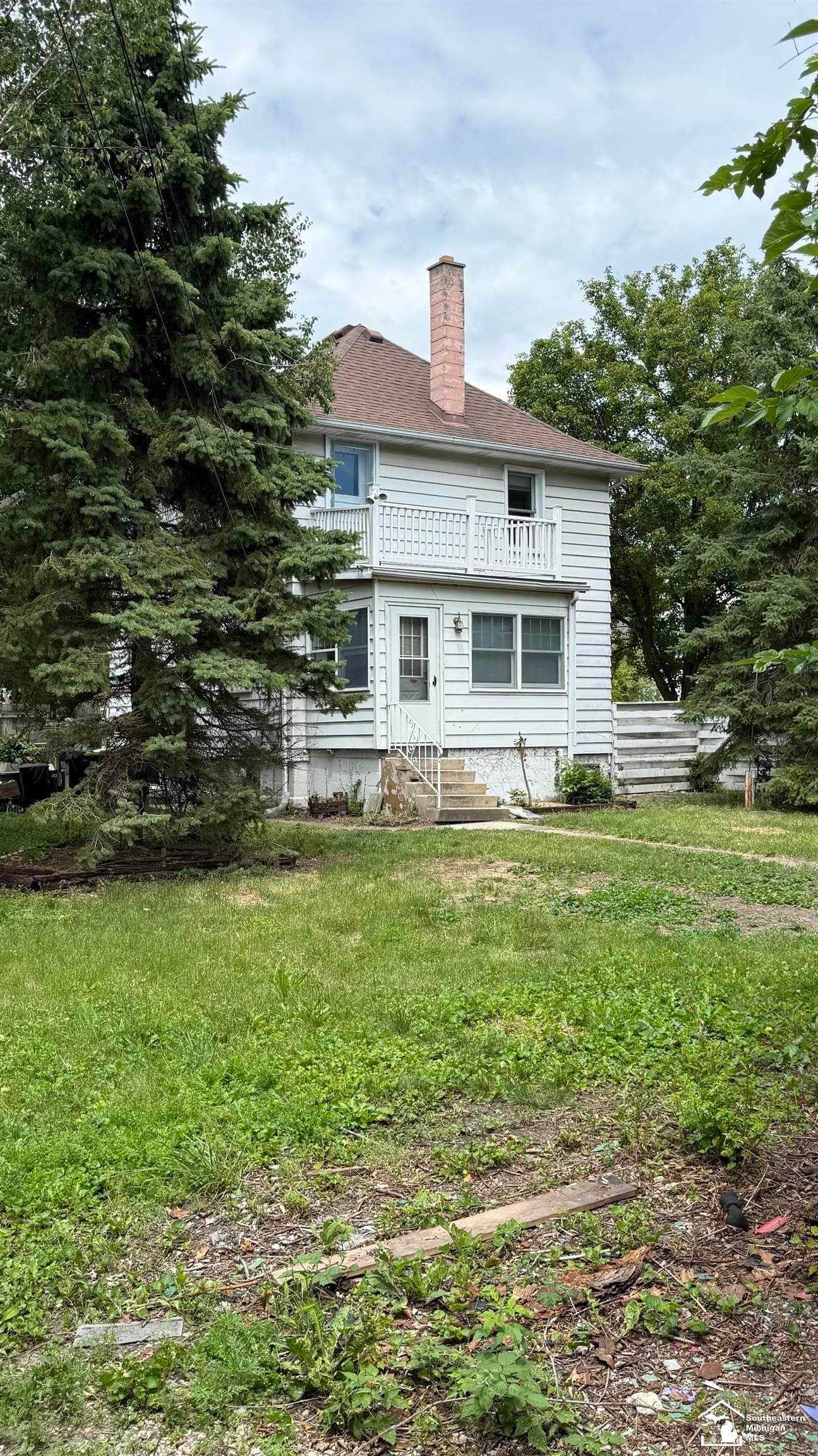 474 Riverview Avenue