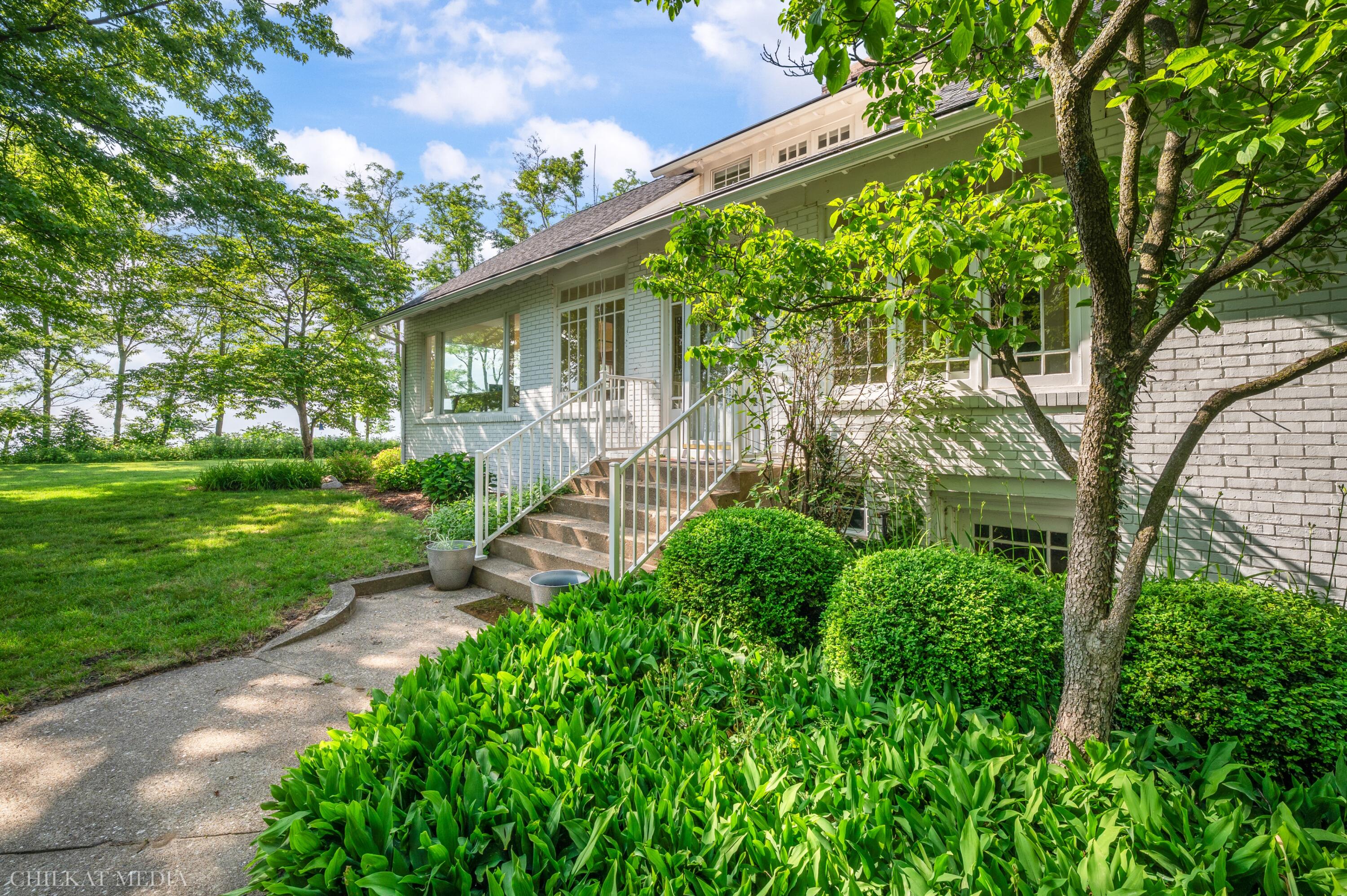 2815 Lake Pines Path