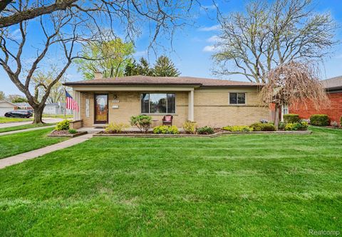 27515 Palomino Drive Warren City MI 48093
