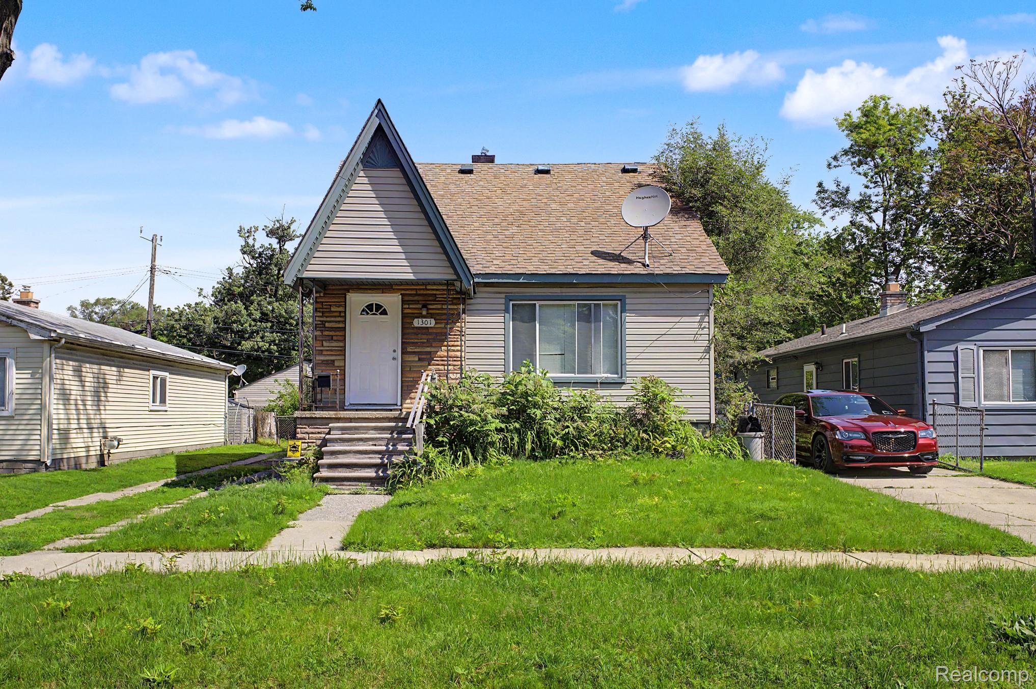 1301 E Muir Ave.