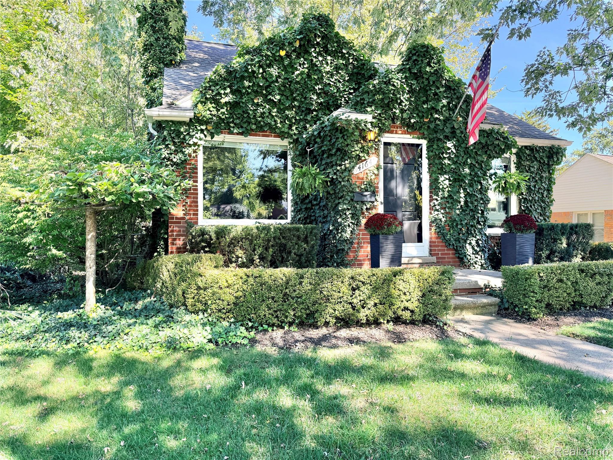 4164 Seminole Drive