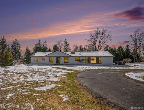 3861 Wedgewood Drive Bloomfield Hills City MI 48301