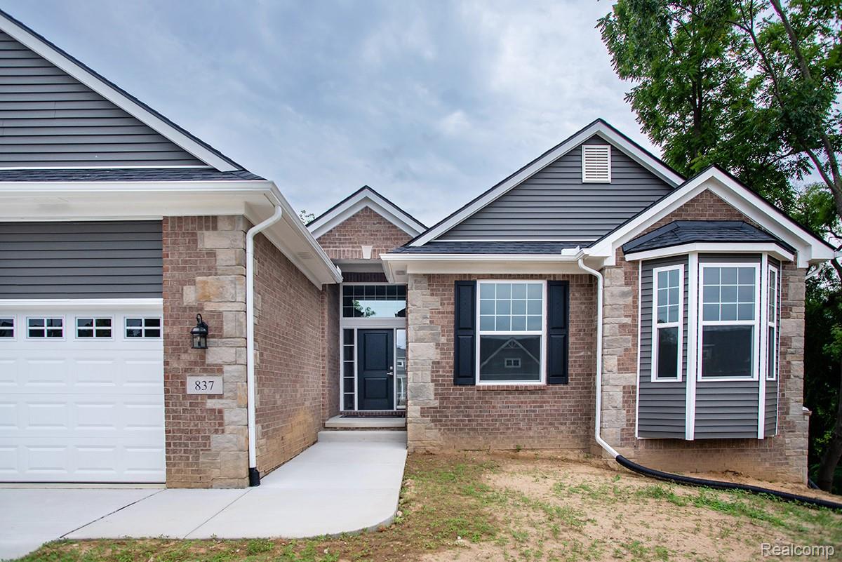 837 PRESERVE Lane