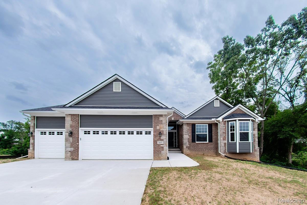 837 PRESERVE Lane
