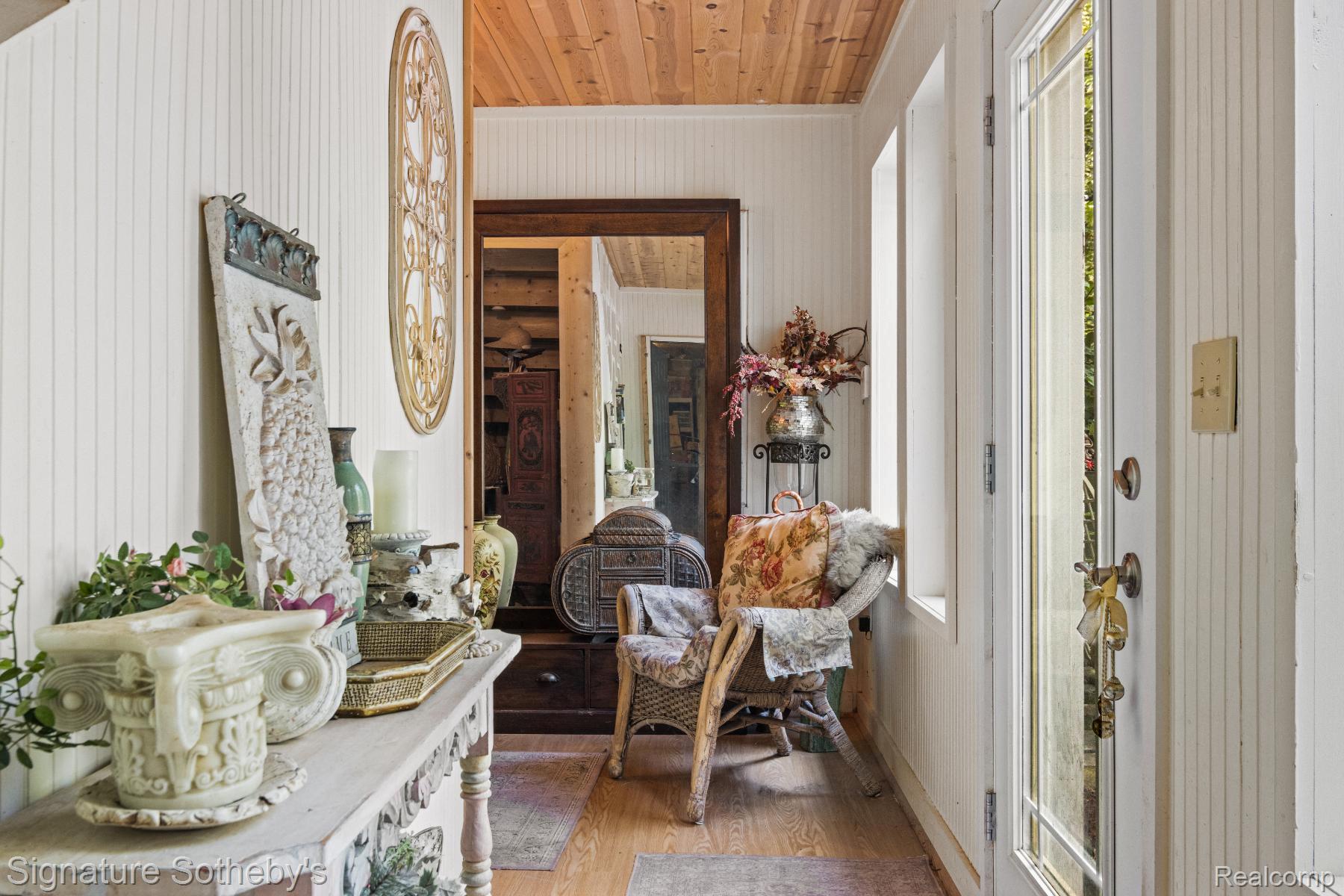 11436 Lakeview Road NE