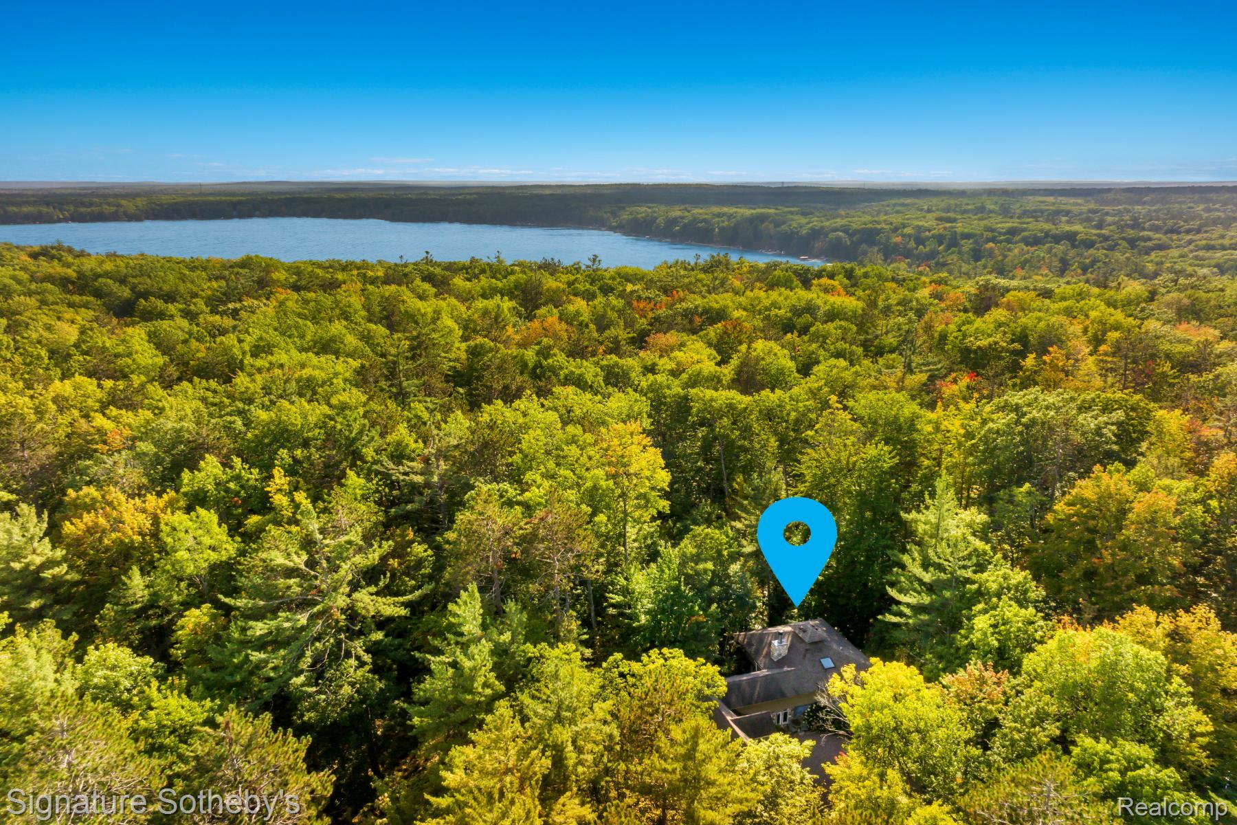 11436 Lakeview Road NE