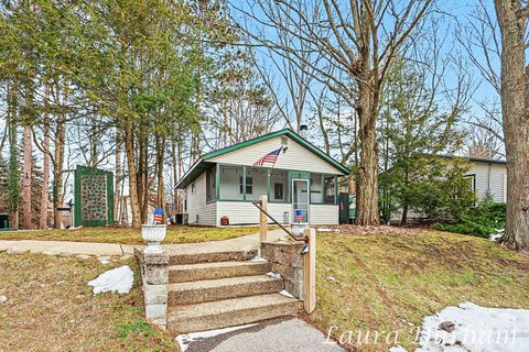 3581 65th Street #5 Saugatuck Township MI 49453