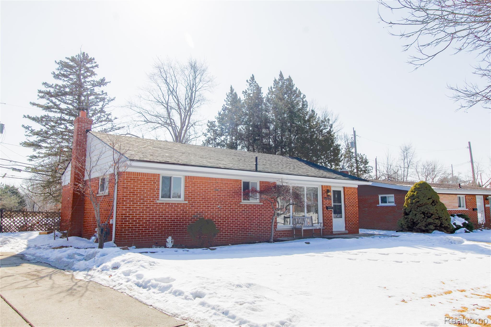 26923 Constance Avenue