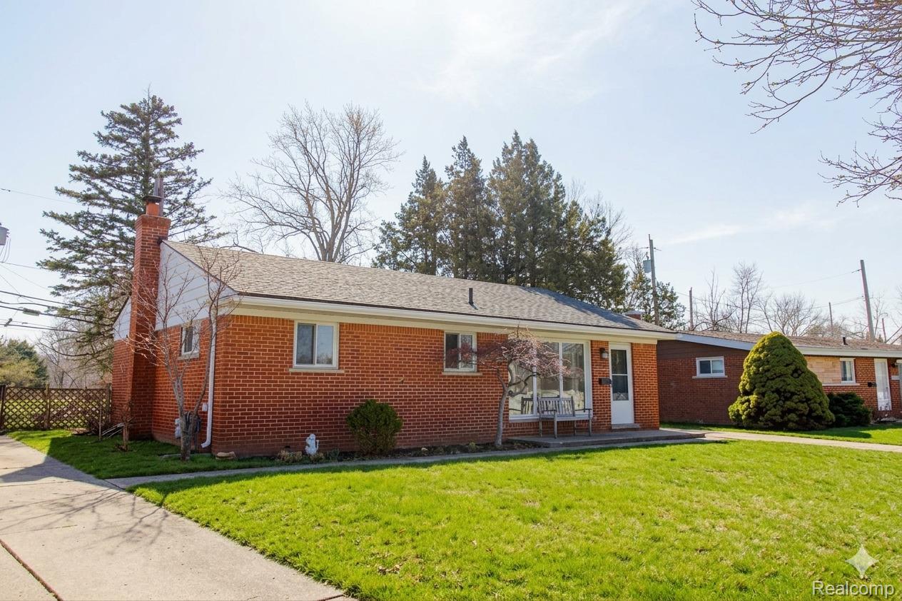 26923 Constance Avenue