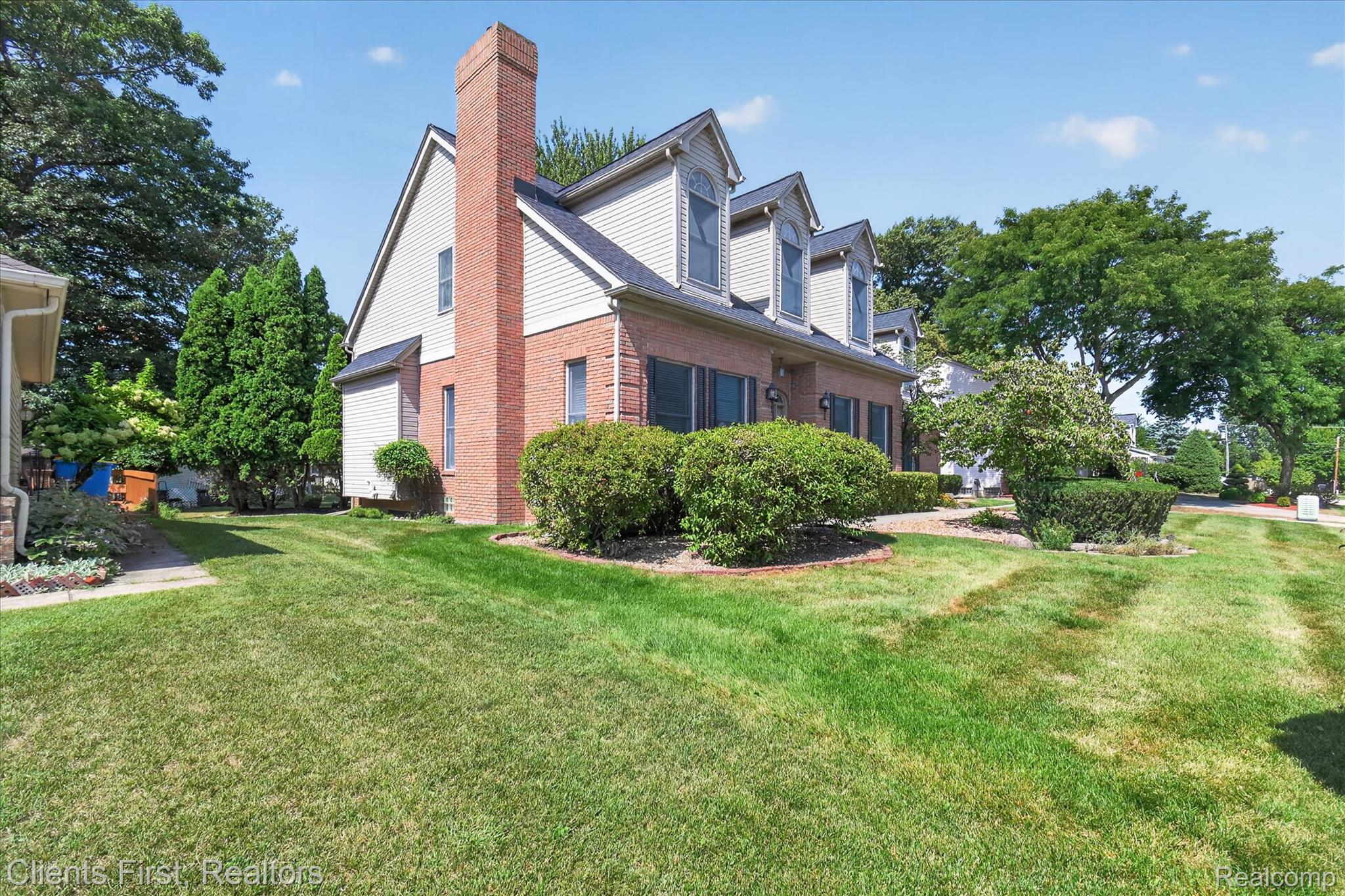 2912 Tanglewood Drive