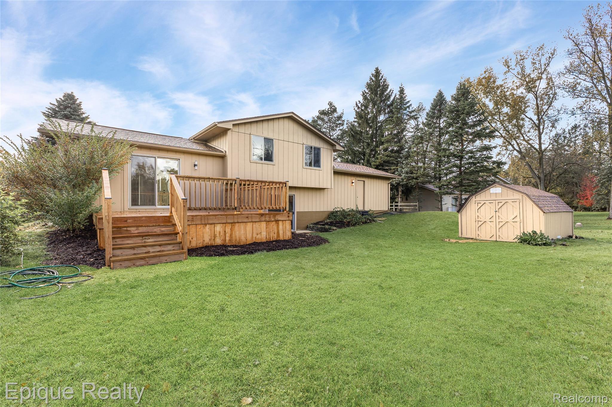 1365 Thistleridge Drive