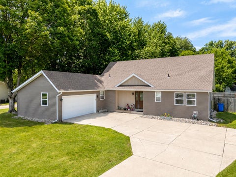 Photo of 56782 Bow Drive, Lockport Township, MI 49093 (MLS # 66026032451)