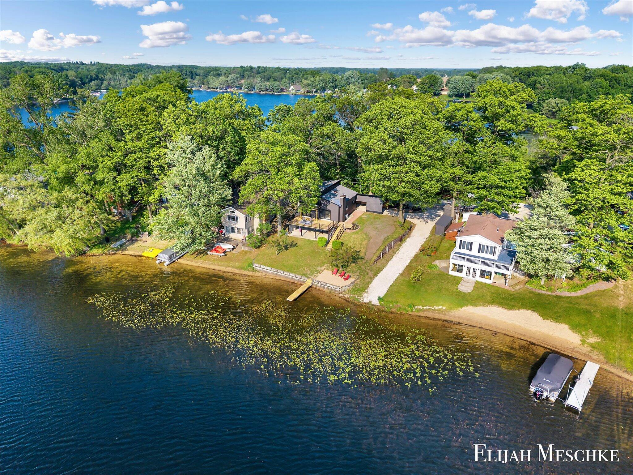 10463 Poplar Drive NE