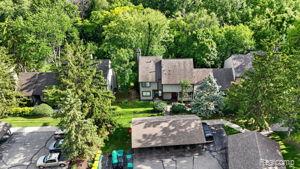515 Carberry Hill