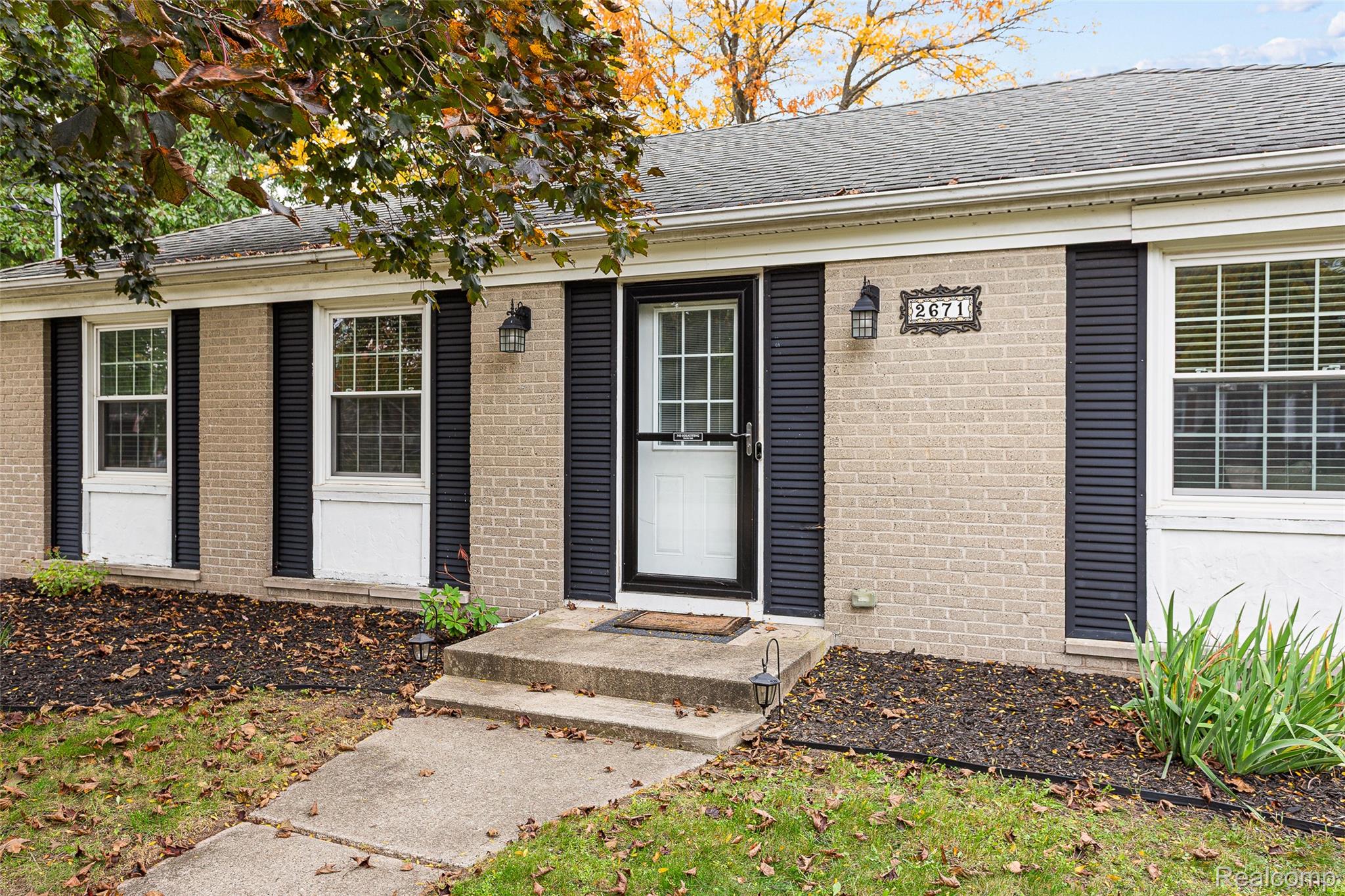 2671 Wyandotte Drive NE