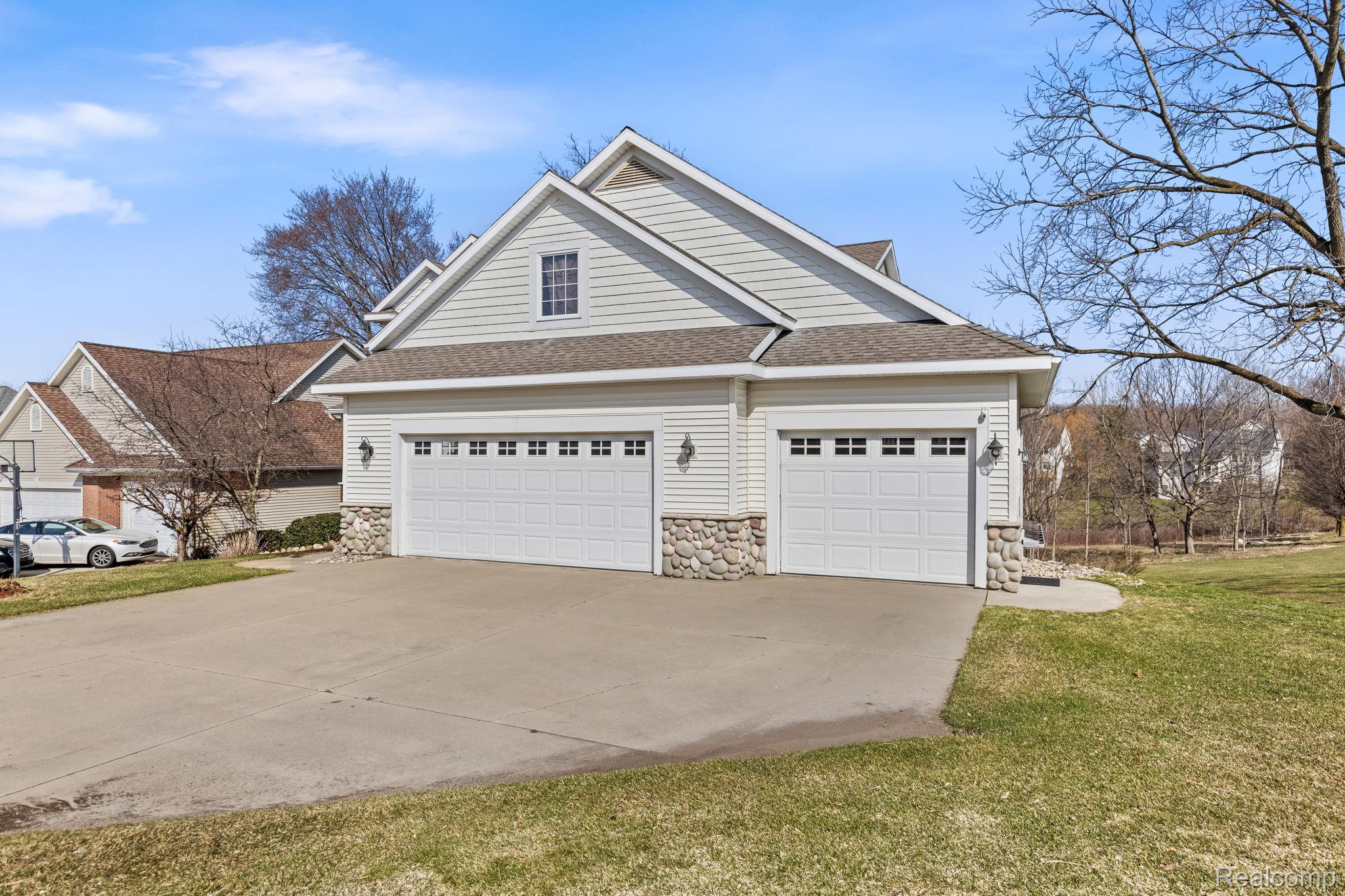 3127 Royal Hannah Drive NE