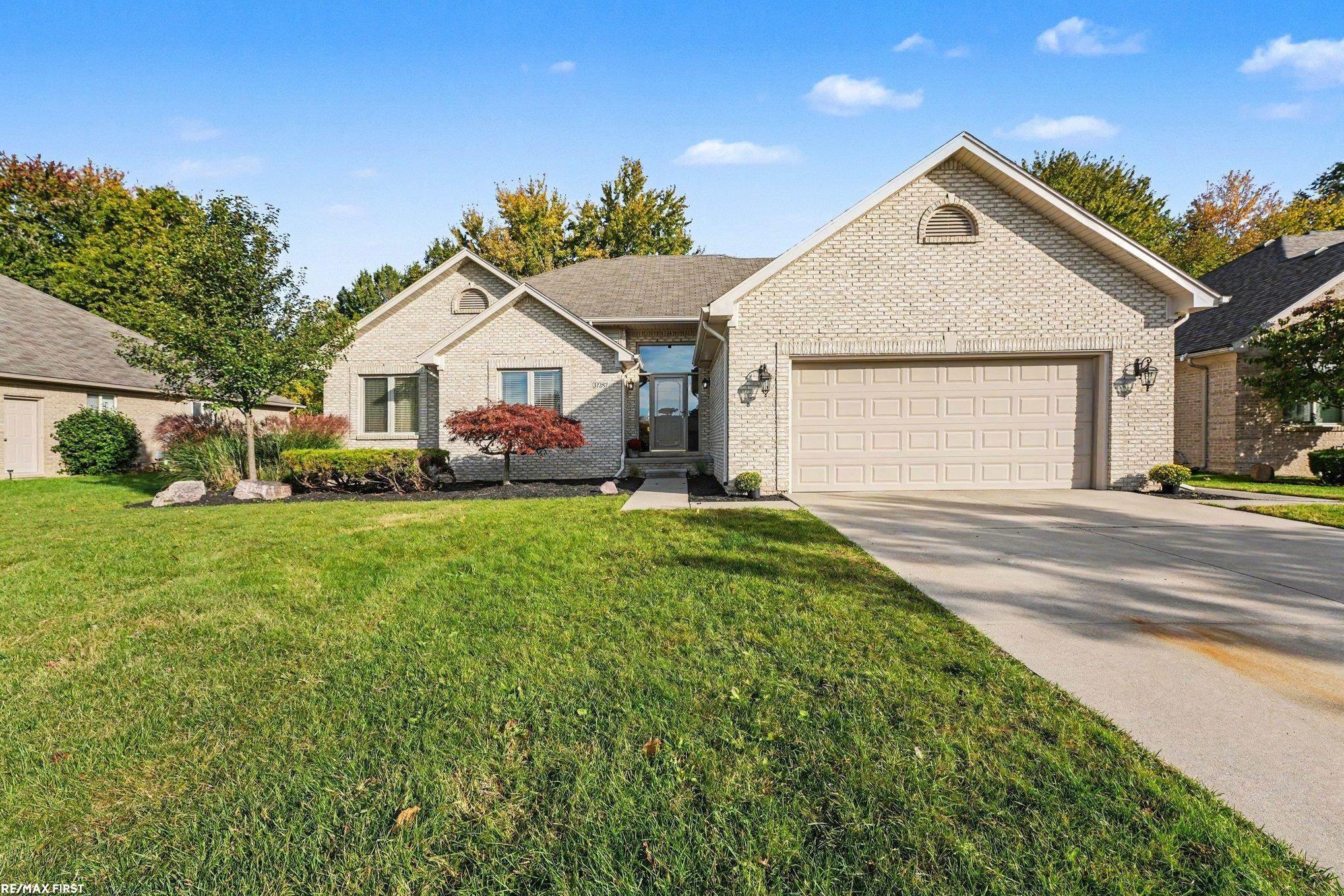 37287 Willow Creek Lane