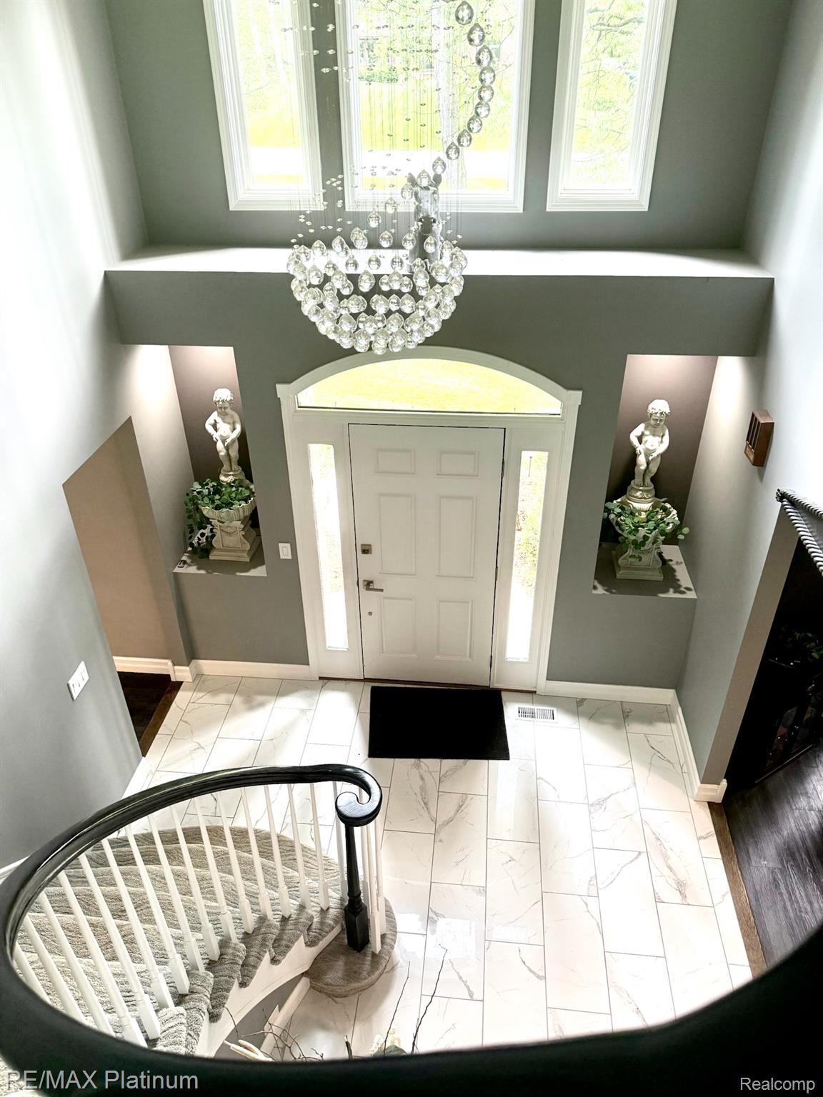 4298 EMU Drive