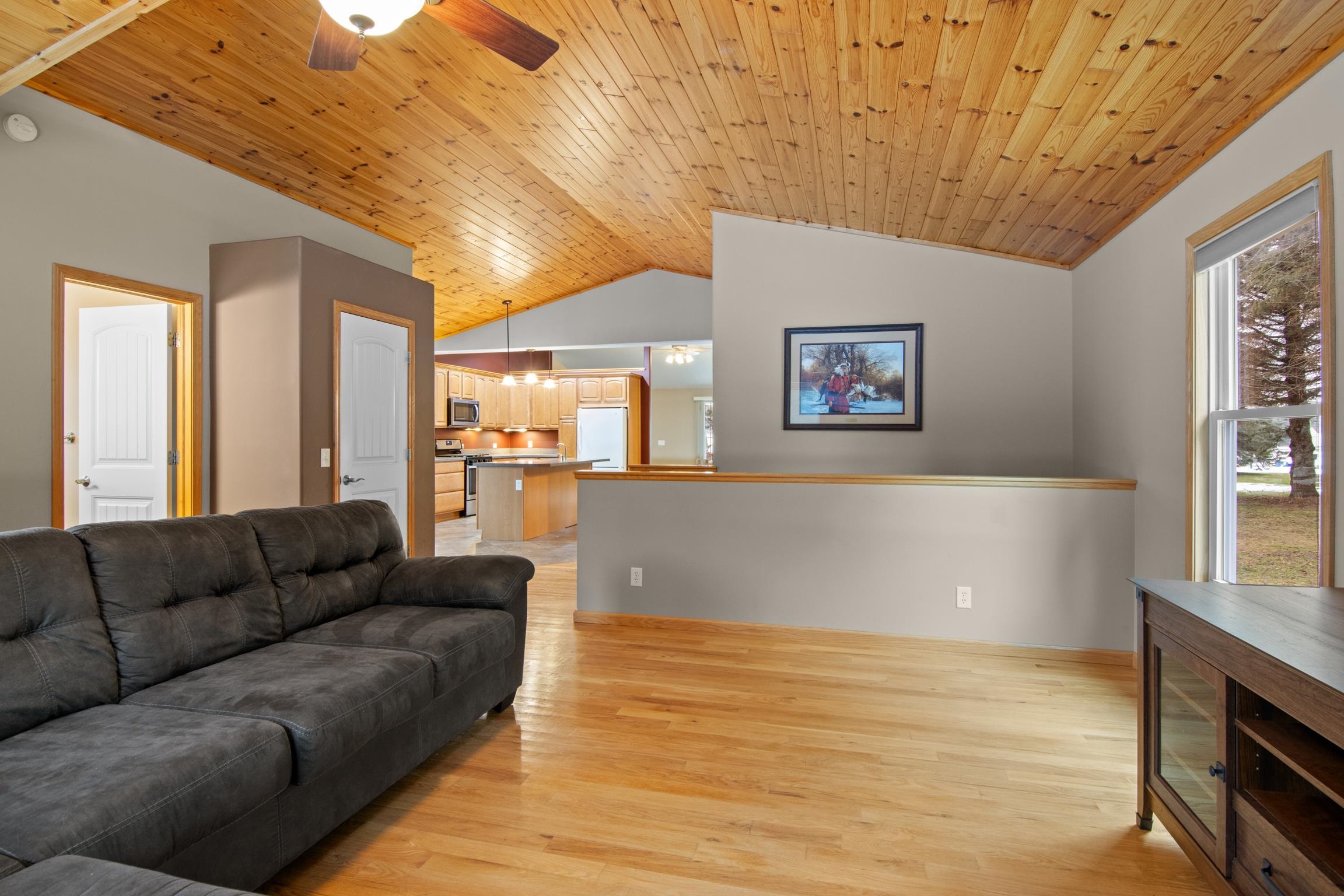 851 South Creek Court