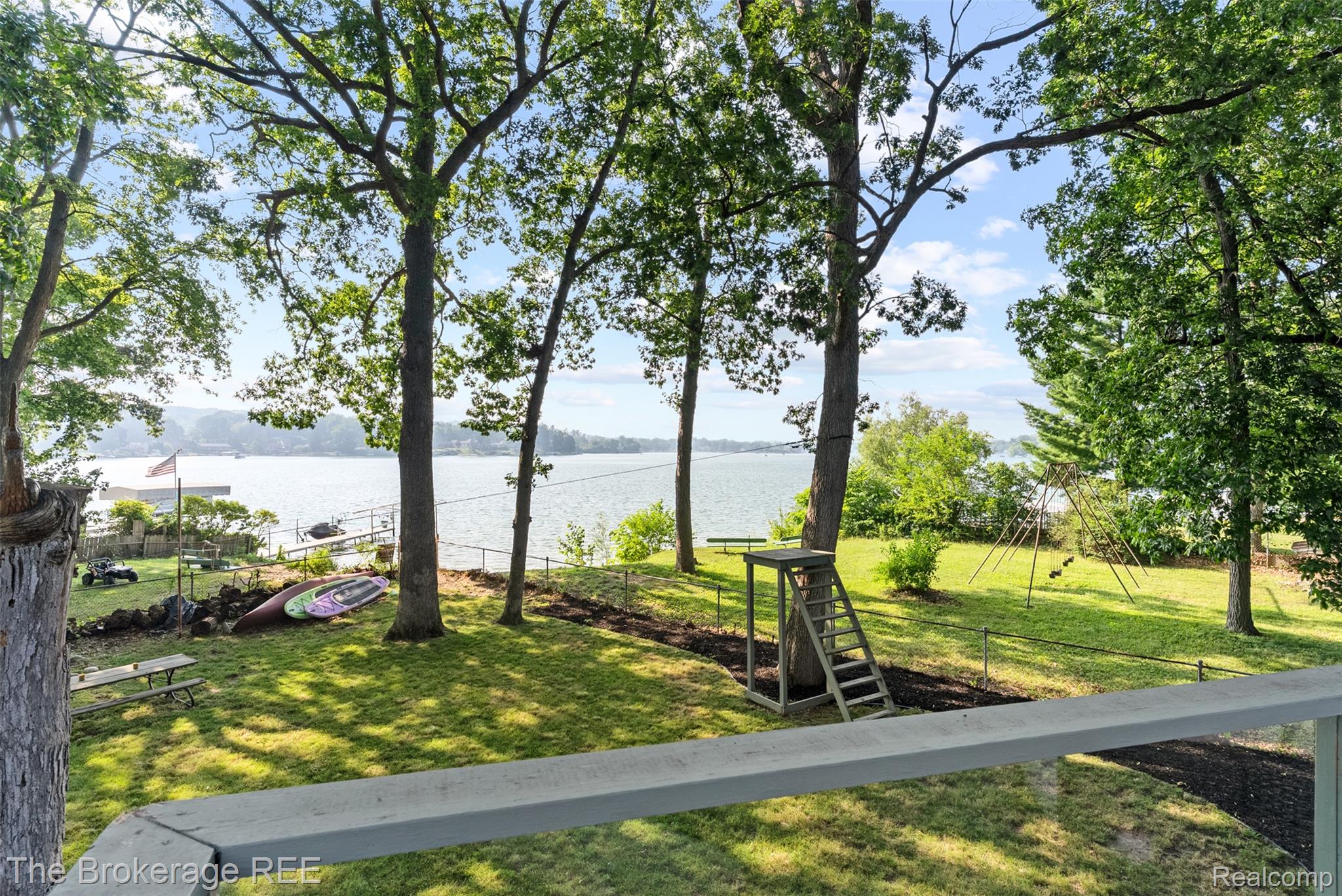 3085 WHITFIELD Drive
