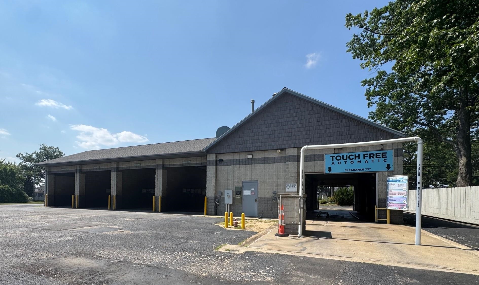225 W Houghton Lake Drive