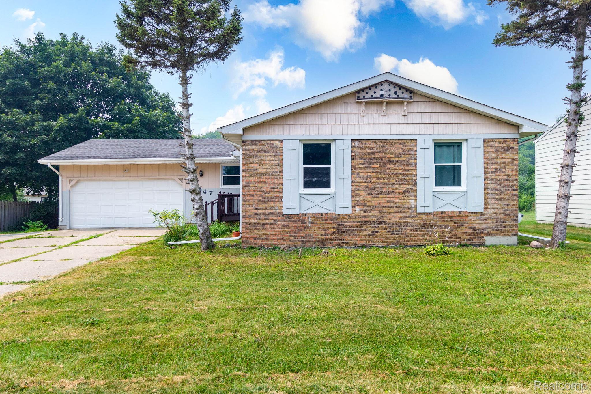 1047 Coolidge Road